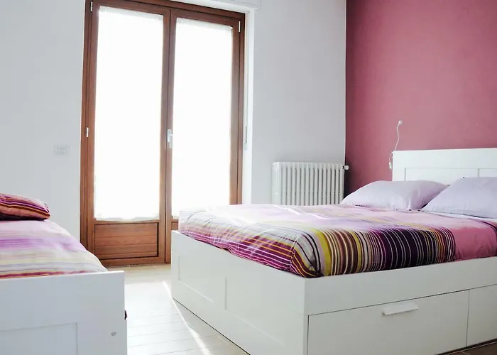 Casa Dei Nonni #charminglanga Feriehus Grinzane Cavour